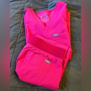 Figs Catrina top never worn Zamora joggers never worn